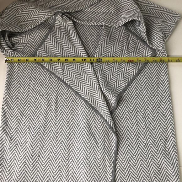 Vince Camuto Women’s Herringbone Cardigan Gray/White Size Large  Long Sleeve - Picture 7 of 8